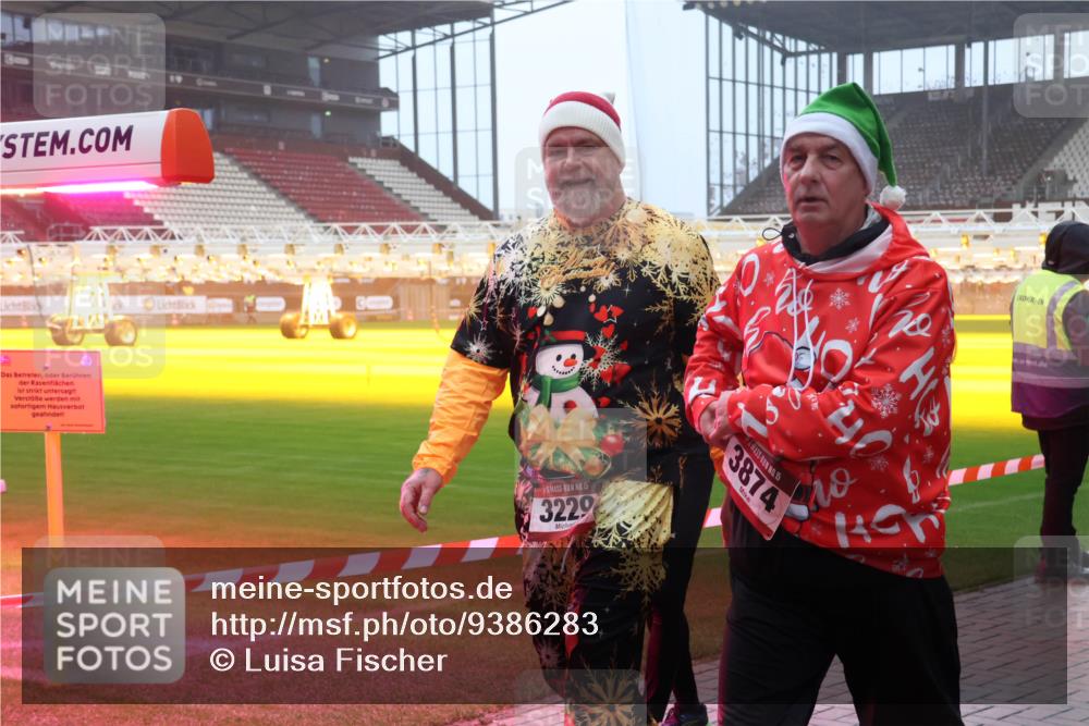 07.12.2025 - St. Pauli X-Mass-Run No. 15 Luisa Fischer http://msf.ph/oto/9386283 07.12.2025 10:19:49 Ziel 4, 0, 15, 3229, 15, 3874, 658, 661, 2750, 3011, 3013, 3455, 3695, 3724, 3975, 3976, 4038, 4074, 4115, 4330, 4331, 4436, 4437, 4438, 4466, 4473, 4475, 4498 meine-sportfotos.de