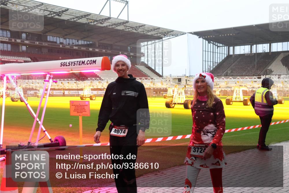 07.12.2025 - St. Pauli X-Mass-Run No. 15 Luisa Fischer http://msf.ph/oto/9386610 07.12.2025 10:20:45 Ziel 130, 4074, 5, 3724, 447, 452, 459, 461, 478, 1364, 1553, 1903, 2187, 2238, 2751, 2855, 3473, 3832, 3846, 3871, 3893, 4042, 4071, 4116, 4490, 4503, 4523 meine-sportfotos.de