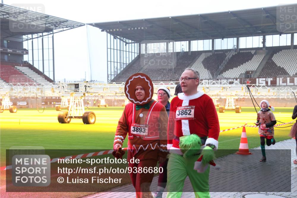07.12.2025 - St. Pauli X-Mass-Run No. 15 Luisa Fischer http://msf.ph/oto/9386680 07.12.2025 10:20:59 Ziel 15, 3893, 15, 3862, 392, 447, 452, 459, 461, 478, 1016, 1076, 1364, 1466, 1553, 1903, 2187, 2751, 2799, 2855, 3473, 3832, 4042, 4071, 4116, 4490, 4503, 4517, 4523 meine-sportfotos.de
