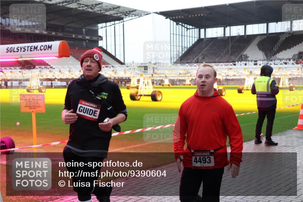 07.12.2025 - St. Pauli X-Mass-Run No. 15 Luisa Fischer http://msf.ph/oto/9390604 07.12.2025 10:56:46 Ziel 4, 15, 15, 4493, 236, 248, 759, 951, 955, 1790, 1793, 2170, 2485, 4063, 4146, 4493 meine-sportfotos.de