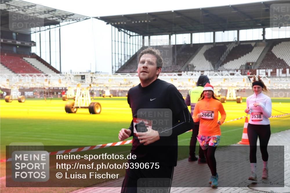 07.12.2025 - St. Pauli X-Mass-Run No. 15 Luisa Fischer http://msf.ph/oto/9390675 07.12.2025 10:57:25 Ziel 06, 2664, 2538, 55, 236, 248, 280, 417, 555, 566, 568, 759, 763, 773, 1097, 1099, 1203, 1387, 2538, 2542, 2664, 2665, 3064, 3067, 3275, 4799 meine-sportfotos.de