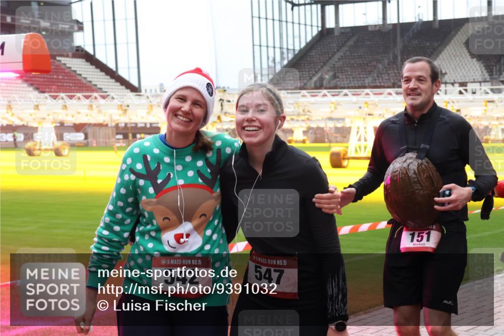 07.12.2025 - St. Pauli X-Mass-Run No. 15 Luisa Fischer http://msf.ph/oto/9391032 07.12.2025 11:03:25 Ziel 1, 369, 15, 542, 15, 547, 151, 15, 20, 25, 61, 64, 151, 160, 502, 574, 599, 602, 612, 746, 747, 748, 749, 751, 853, 875, 880, 953, 997, 1063, 1102, 1139, 1199, 1385, 1644, 1668, 1670, 1850, 4809 meine-sportfotos.de