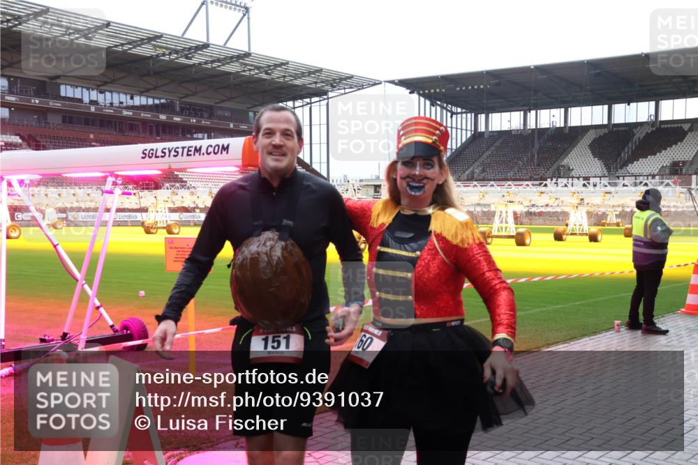 07.12.2025 - St. Pauli X-Mass-Run No. 15 Luisa Fischer http://msf.ph/oto/9391037 07.12.2025 11:03:27 Ziel 4, 45, 151, 60, 20, 25, 61, 64, 151, 160, 186, 502, 574, 599, 602, 612, 746, 747, 748, 749, 751, 853, 875, 880, 953, 997, 1063, 1102, 1139, 1199, 1385, 1644, 1668, 1670, 1850, 4809 meine-sportfotos.de