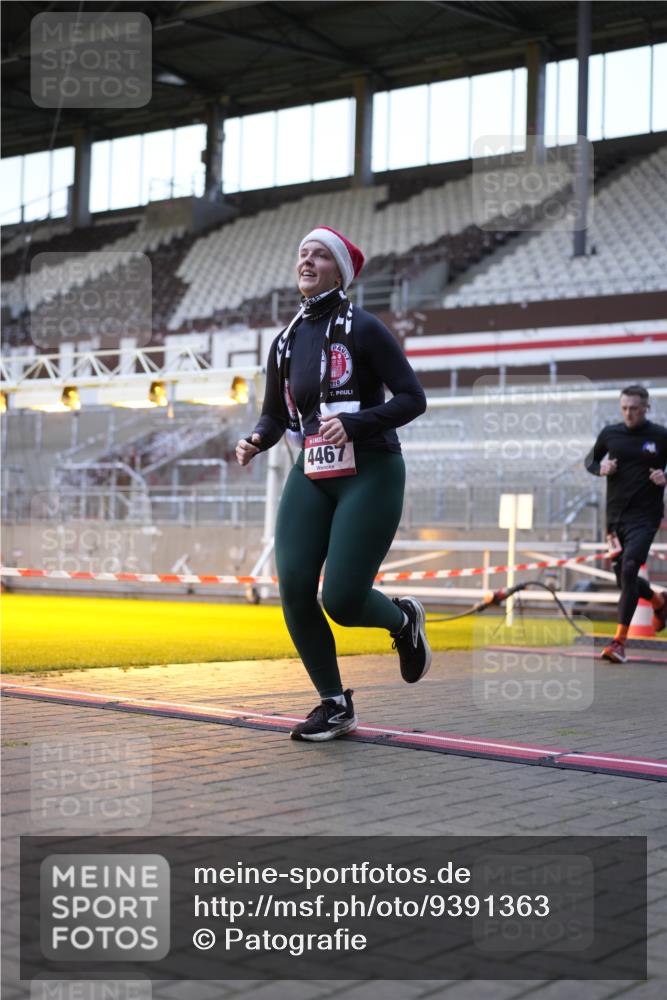 07.12.2025 - St. Pauli X-Mass-Run No. 15 Patografie http://msf.ph/oto/9391363 07.12.2025 10:31:43 Ziel 1818, 2352, 2418, 3716, 3806, 3808, 3895, 3896, 3897, 3969, 4467, 4484, 4495, 4504, 4518, 4519, 4520 meine-sportfotos.de