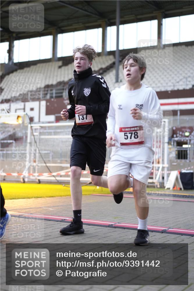 07.12.2025 - St. Pauli X-Mass-Run No. 15 Patografie http://msf.ph/oto/9391442 07.12.2025 10:34:33 Ziel 137, 578, 2212, 2639, 3389, 3390, 4316, 4317, 4336, 4337 meine-sportfotos.de