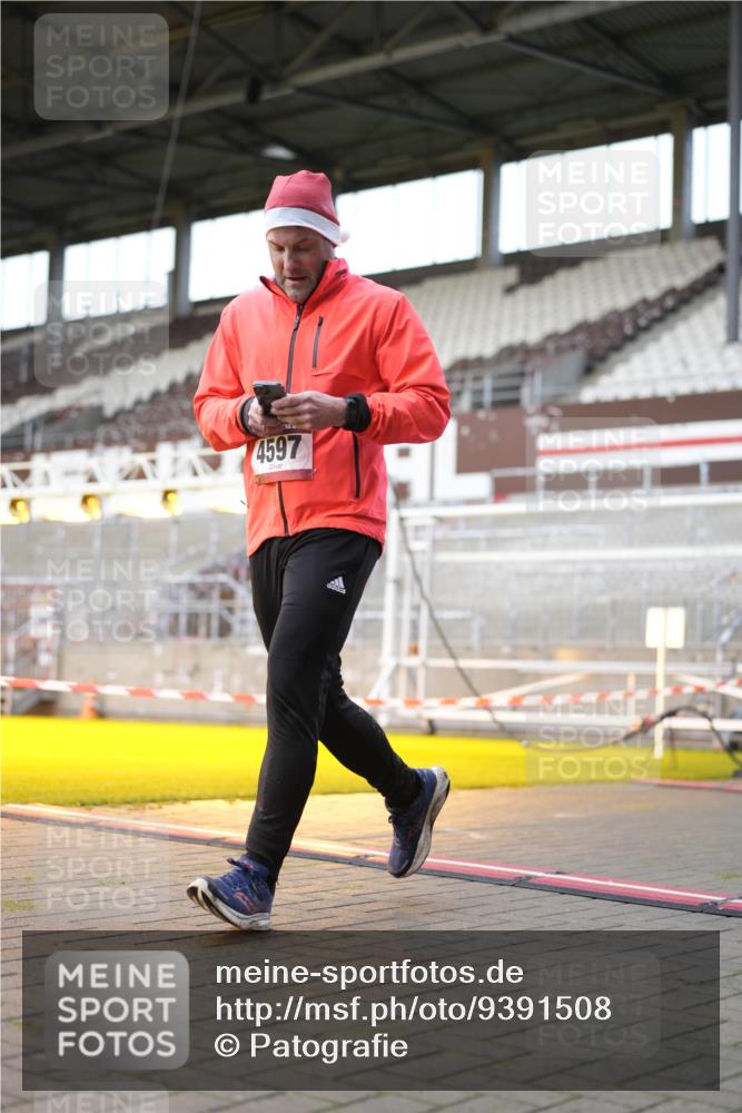 07.12.2025 - St. Pauli X-Mass-Run No. 15 Patografie http://msf.ph/oto/9391508 07.12.2025 10:36:31 Ziel 717, 833, 2948, 3089, 3382, 4200, 4591, 4597, 4599 meine-sportfotos.de