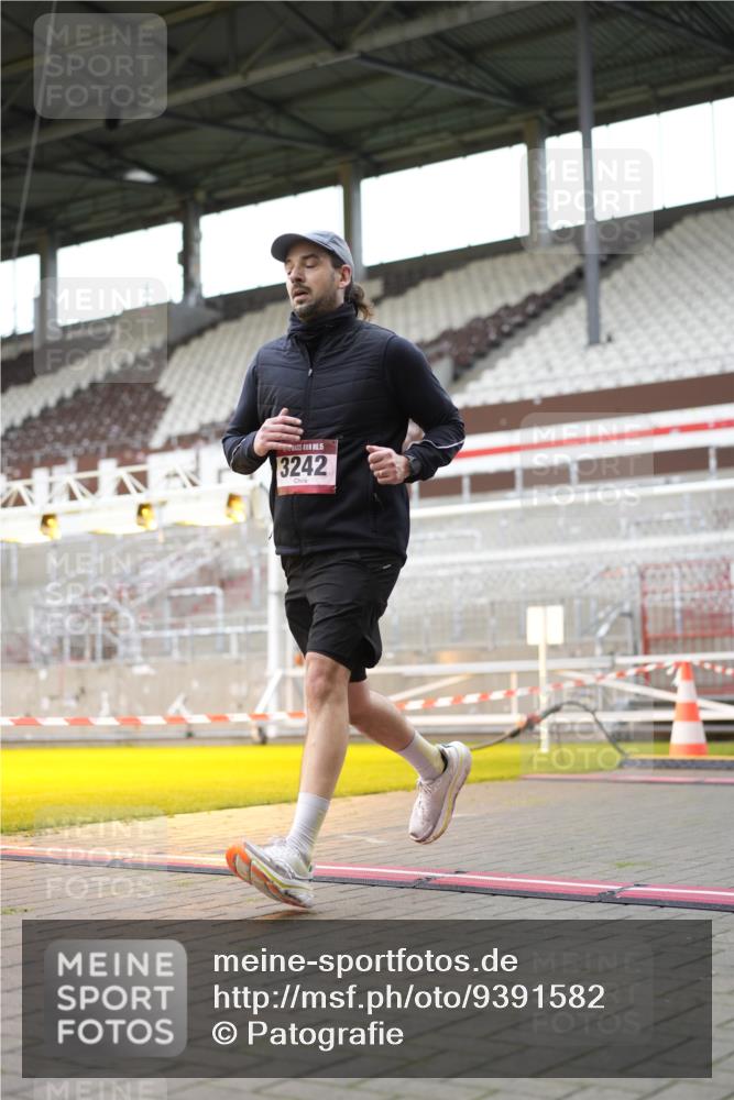 07.12.2025 - St. Pauli X-Mass-Run No. 15 Patografie http://msf.ph/oto/9391582 07.12.2025 10:39:27 Ziel 981, 1796, 1889, 2354, 2420, 3118, 3240, 3242 meine-sportfotos.de