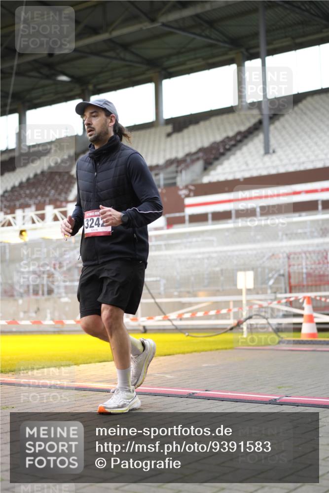 07.12.2025 - St. Pauli X-Mass-Run No. 15 Patografie http://msf.ph/oto/9391583 07.12.2025 10:39:27 Ziel 981, 1796, 1889, 2354, 2420, 3118, 3240, 3242 meine-sportfotos.de