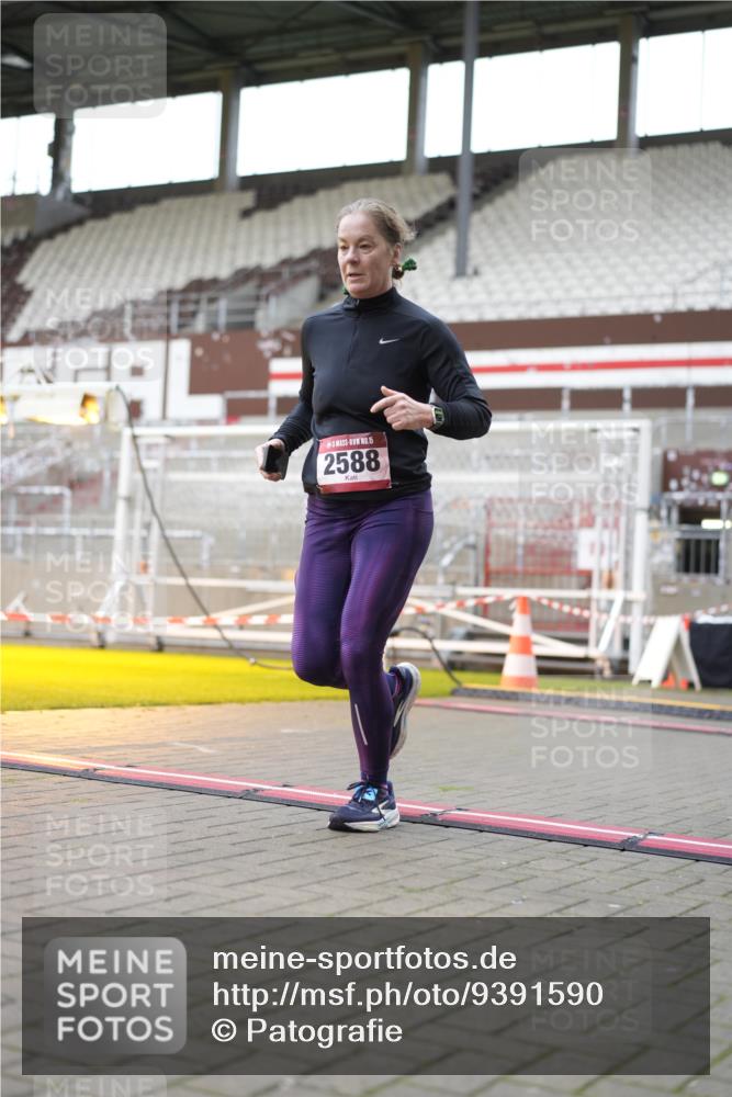 07.12.2025 - St. Pauli X-Mass-Run No. 15 Patografie http://msf.ph/oto/9391590 07.12.2025 10:39:38 Ziel 2354, 2420, 2588, 3118, 3240, 3242, 4207, 4211 meine-sportfotos.de