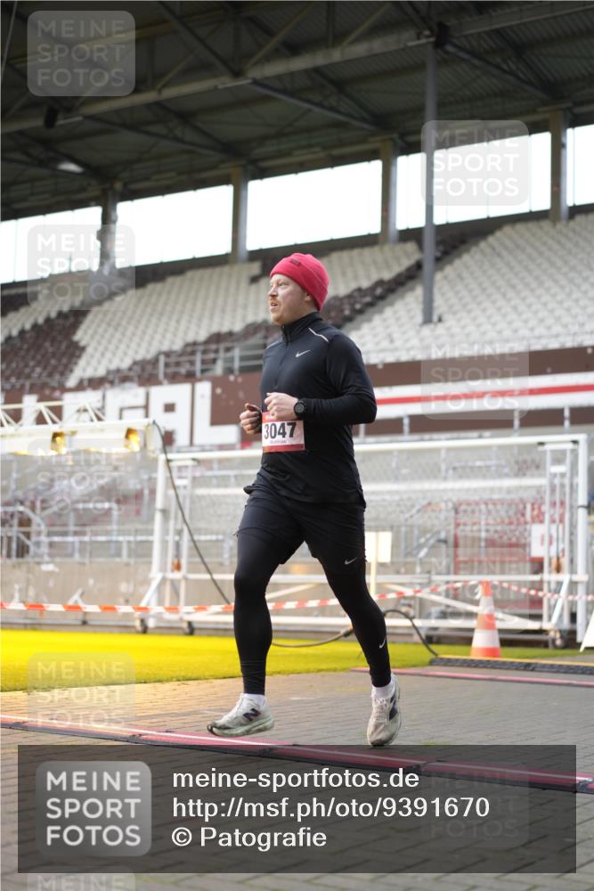 07.12.2025 - St. Pauli X-Mass-Run No. 15 Patografie http://msf.ph/oto/9391670 07.12.2025 10:41:08 Ziel 449, 545, 575, 952, 1153, 2330, 2331, 3047, 3951, 4617, 4773 meine-sportfotos.de