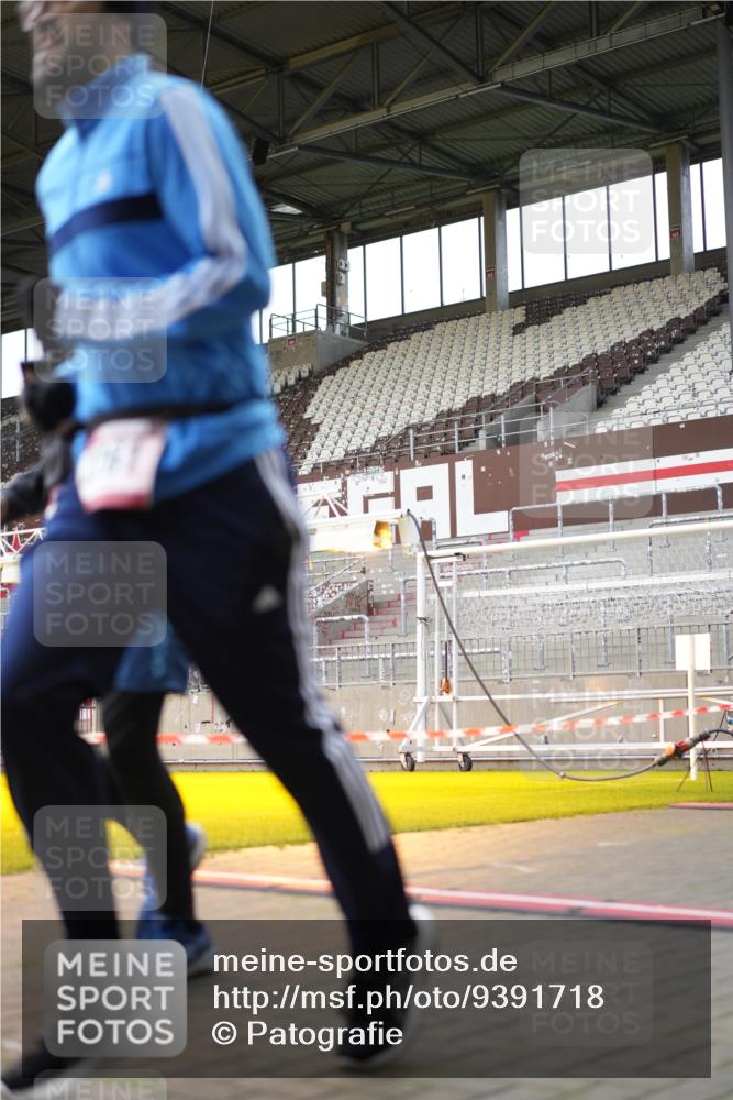 07.12.2025 - St. Pauli X-Mass-Run No. 15 Patografie http://msf.ph/oto/9391718 07.12.2025 10:42:08 Ziel 116, 968, 1438, 1674, 1675, 1676, 2261, 3042, 4045, 4046, 4441, 4622 meine-sportfotos.de