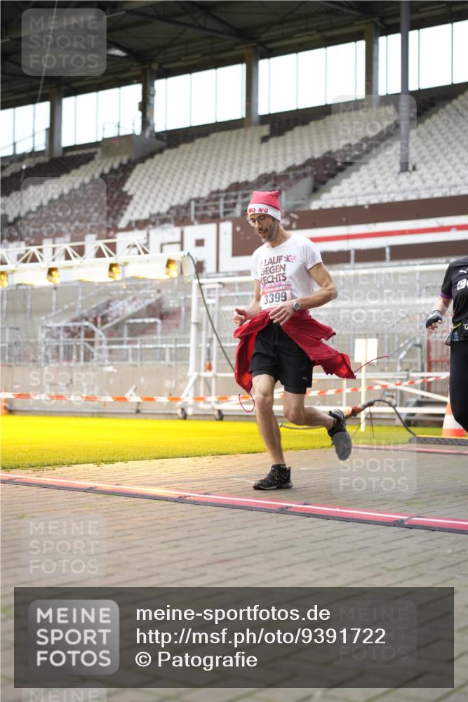 07.12.2025 - St. Pauli X-Mass-Run No. 15 Patografie http://msf.ph/oto/9391722 07.12.2025 10:42:17 Ziel 116, 563, 1272, 1438, 2013, 2157, 2261, 2722, 2931, 3042, 3399, 4045, 4046, 4441, 4622 meine-sportfotos.de