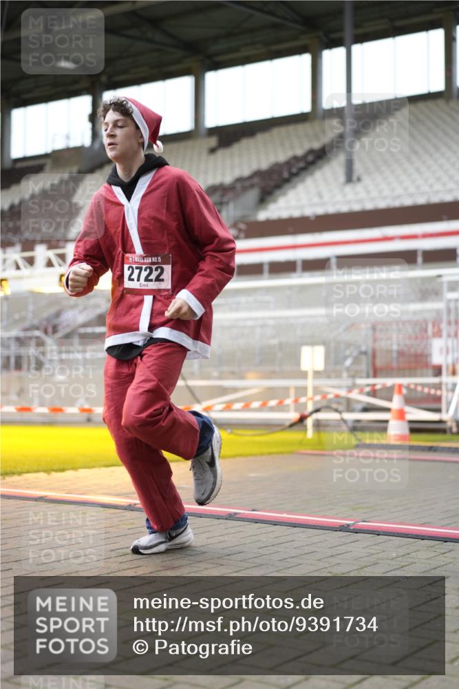 07.12.2025 - St. Pauli X-Mass-Run No. 15 Patografie http://msf.ph/oto/9391734 07.12.2025 10:42:22 Ziel 116, 563, 1272, 1358, 1434, 1438, 2012, 2013, 2157, 2261, 2722, 2931, 3042, 3399, 4622 meine-sportfotos.de