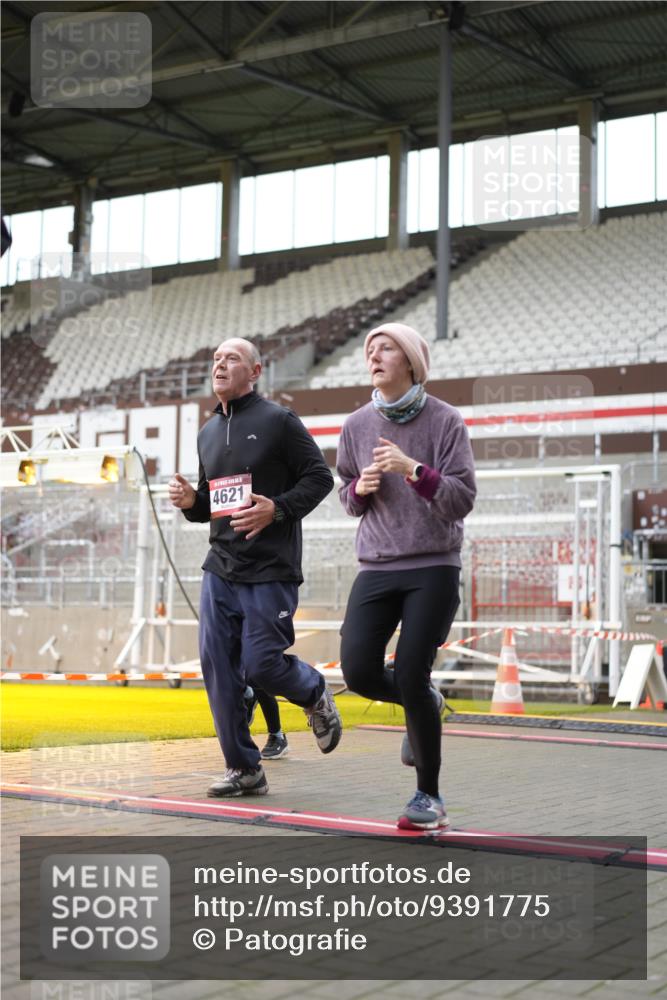 07.12.2025 - St. Pauli X-Mass-Run No. 15 Patografie http://msf.ph/oto/9391775 07.12.2025 10:42:56 Ziel 296, 604, 1758, 2336, 2337, 2802, 2901, 3381, 4161, 4621, 4857 meine-sportfotos.de