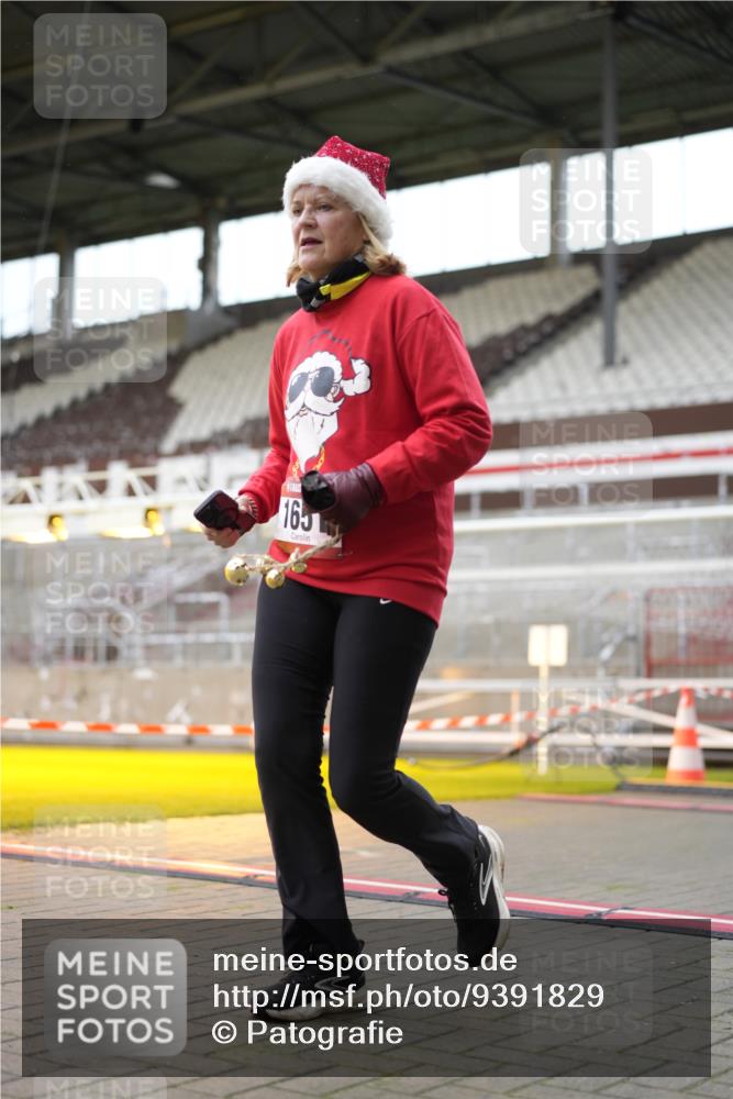07.12.2025 - St. Pauli X-Mass-Run No. 15 Patografie http://msf.ph/oto/9391829 07.12.2025 10:44:01 Ziel 32, 179, 1651, 2499, 2950, 2955, 3012, 4254, 4255 meine-sportfotos.de