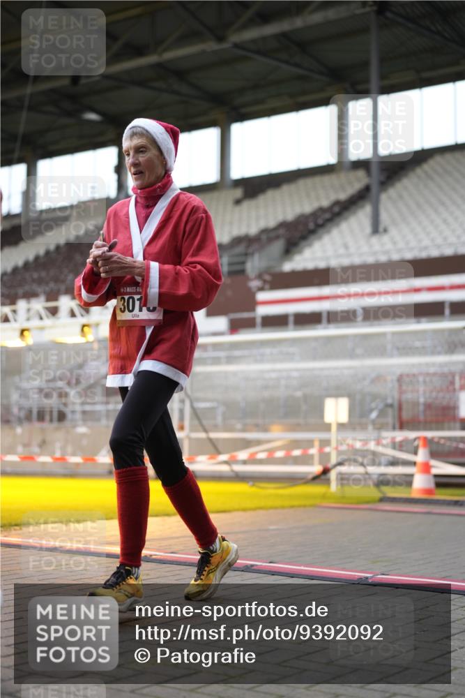 07.12.2025 - St. Pauli X-Mass-Run No. 15 Patografie http://msf.ph/oto/9392092 07.12.2025 10:48:07 Ziel 472, 876, 1195, 2028, 2146, 2147, 2339, 2501, 3018, 3598, 4229 meine-sportfotos.de