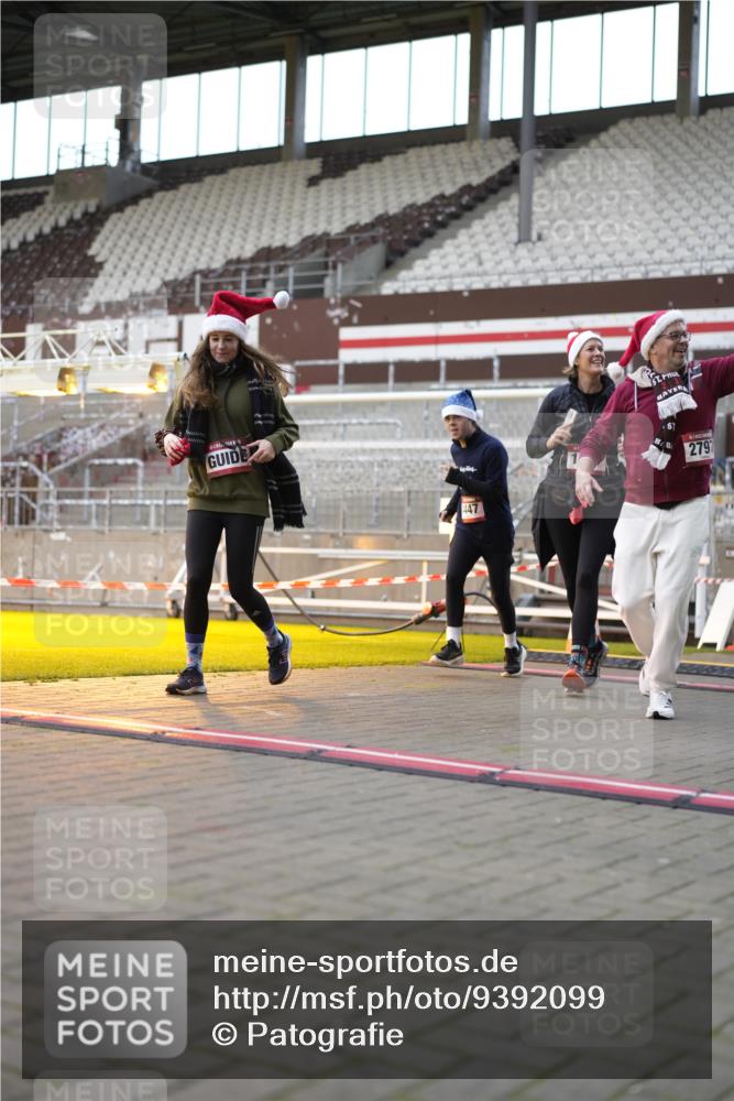 07.12.2025 - St. Pauli X-Mass-Run No. 15 Patografie http://msf.ph/oto/9392099 07.12.2025 10:48:17 Ziel 577, 876, 1195, 1265, 1267, 2028, 2232, 2233, 2235, 2239, 2241, 2339, 2501, 2796, 2797, 2803, 3018, 3598, 4229, 4447, 4598 meine-sportfotos.de