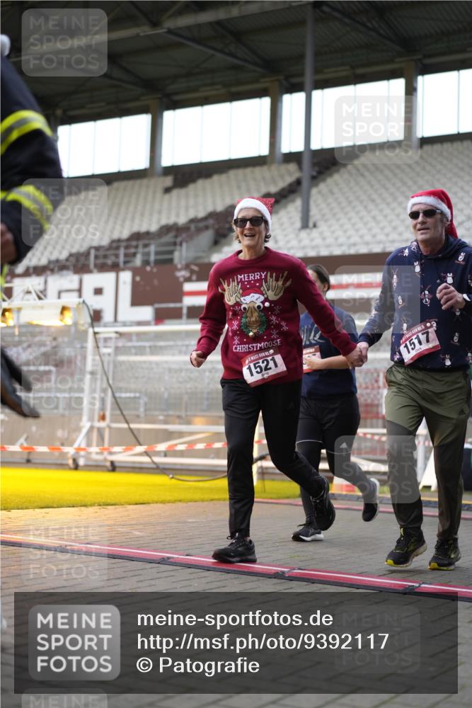 07.12.2025 - St. Pauli X-Mass-Run No. 15 Patografie http://msf.ph/oto/9392117 07.12.2025 10:48:30 Ziel 233, 290, 577, 633, 935, 1009, 1087, 1265, 1267, 1515, 1516, 1517, 1521, 2232, 2233, 2235, 2239, 2241, 2796, 2797, 2803, 3017, 3019, 3346, 4447, 4598 meine-sportfotos.de
