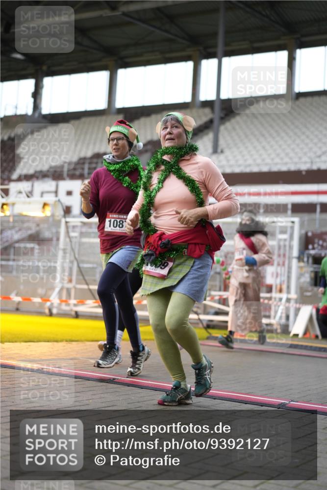 07.12.2025 - St. Pauli X-Mass-Run No. 15 Patografie http://msf.ph/oto/9392127 07.12.2025 10:48:35 Ziel 233, 290, 577, 633, 935, 1009, 1087, 1188, 1189, 1515, 1516, 1517, 1521, 1895, 2232, 2233, 2239, 2241, 2268, 2269, 3017, 3019, 3346, 4598 meine-sportfotos.de