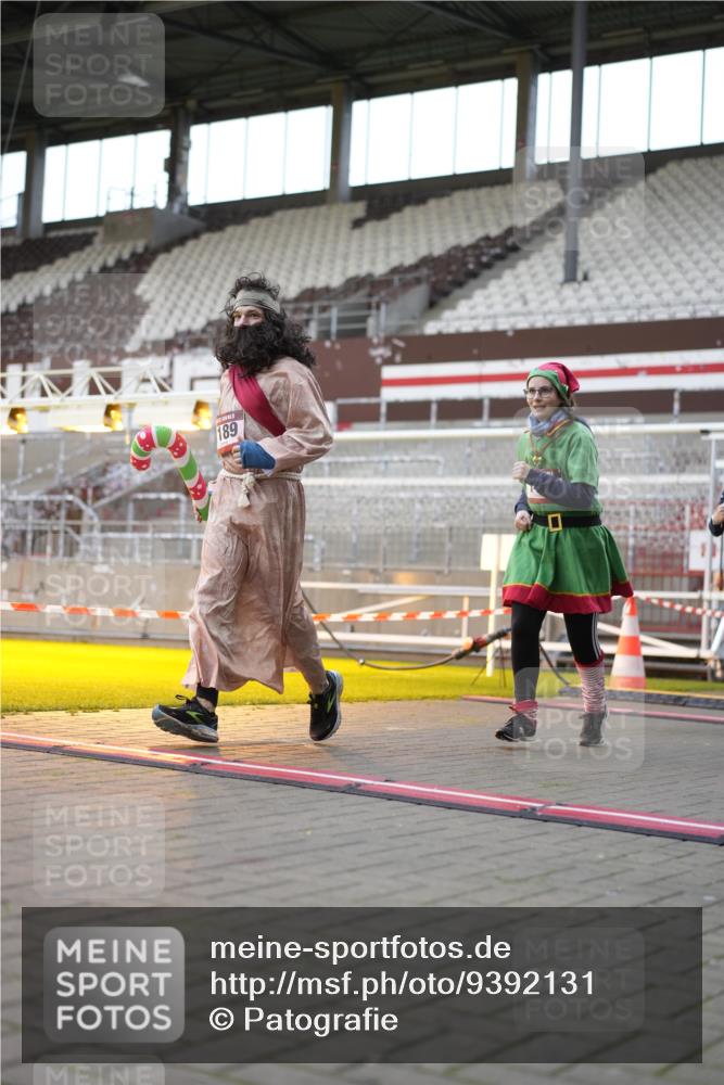 07.12.2025 - St. Pauli X-Mass-Run No. 15 Patografie http://msf.ph/oto/9392131 07.12.2025 10:48:36 Ziel 233, 290, 577, 592, 633, 935, 1009, 1087, 1188, 1189, 1515, 1516, 1517, 1521, 1895, 2232, 2268, 2269, 3017, 3019, 3346, 4598 meine-sportfotos.de