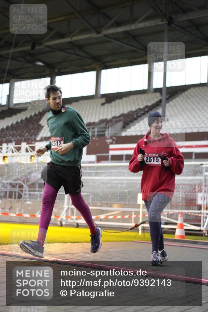 07.12.2025 - St. Pauli X-Mass-Run No. 15 Patografie http://msf.ph/oto/9392143 07.12.2025 10:48:44 Ziel 290, 590, 592, 935, 1009, 1087, 1188, 1189, 1515, 1516, 1517, 1521, 1895, 2268, 2269, 2512, 2515, 3017, 3019, 3346 meine-sportfotos.de