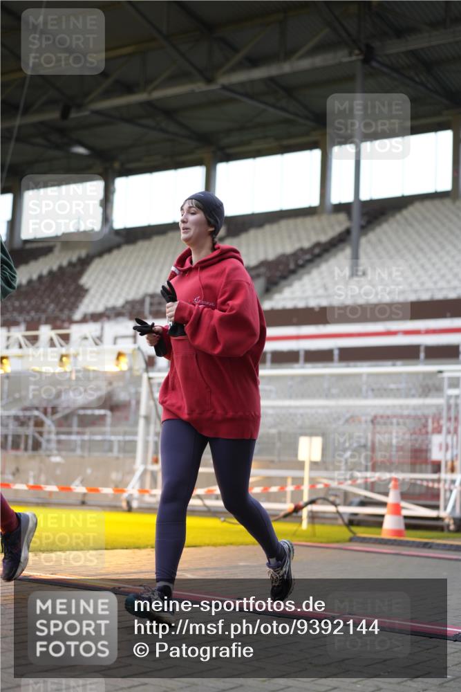 07.12.2025 - St. Pauli X-Mass-Run No. 15 Patografie http://msf.ph/oto/9392144 07.12.2025 10:48:44 Ziel 290, 590, 592, 935, 1009, 1087, 1188, 1189, 1515, 1516, 1517, 1521, 1895, 2268, 2269, 2512, 2515, 3017, 3019, 3346 meine-sportfotos.de