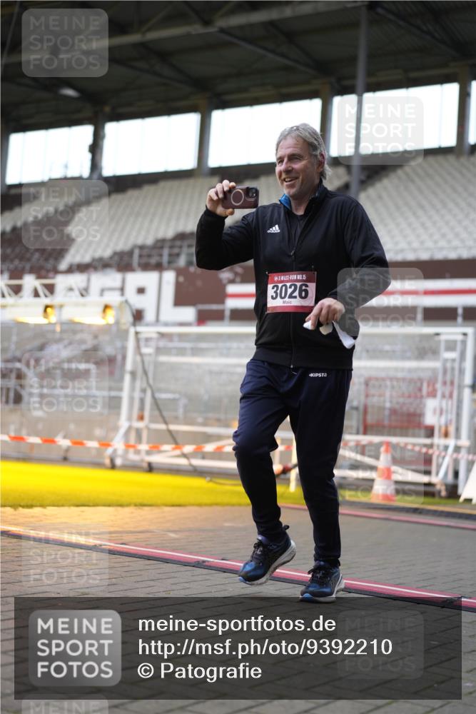 07.12.2025 - St. Pauli X-Mass-Run No. 15 Patografie http://msf.ph/oto/9392210 07.12.2025 10:49:50 Ziel 916, 1035, 1232, 2100, 2201, 2338, 2340, 2341, 2777, 2779, 3026, 3030, 3380 meine-sportfotos.de