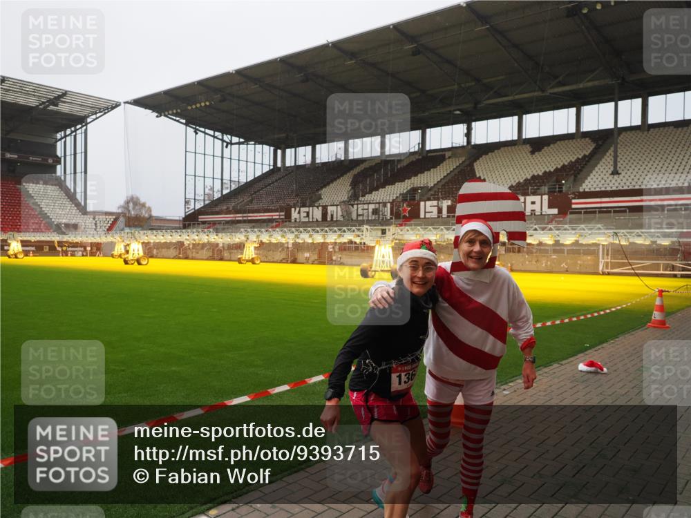 07.12.2025 - St. Pauli X-Mass-Run No. 15 Fabian Wolf http://msf.ph/oto/9393715 07.12.2025 10:20:20 Ziel 459, 1553, 2855, 3832, 4042, 4071, 4116, 4503, 4523 meine-sportfotos.de