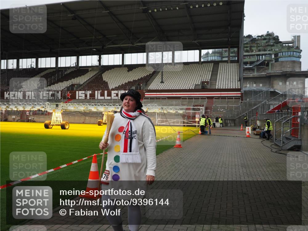 07.12.2025 - St. Pauli X-Mass-Run No. 15 Fabian Wolf http://msf.ph/oto/9396144 07.12.2025 10:36:06 Ziel 350, 3476 meine-sportfotos.de
