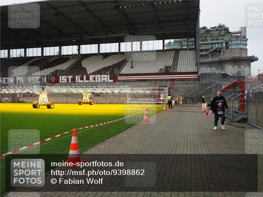07.12.2025 - St. Pauli X-Mass-Run No. 15 Fabian Wolf http://msf.ph/oto/9398862 07.12.2025 10:55:18 Ziel 1689 meine-sportfotos.de