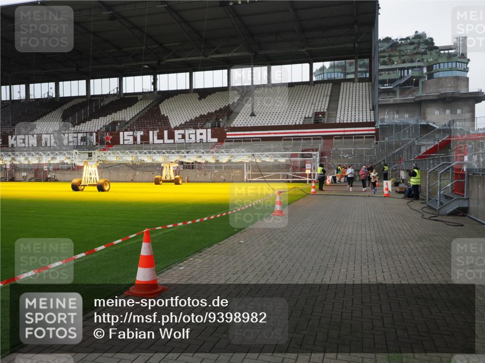 07.12.2025 - St. Pauli X-Mass-Run No. 15 Fabian Wolf http://msf.ph/oto/9398982 07.12.2025 10:56:41 Ziel 236, 248, 417, 759, 2538, 2542, 4146 meine-sportfotos.de