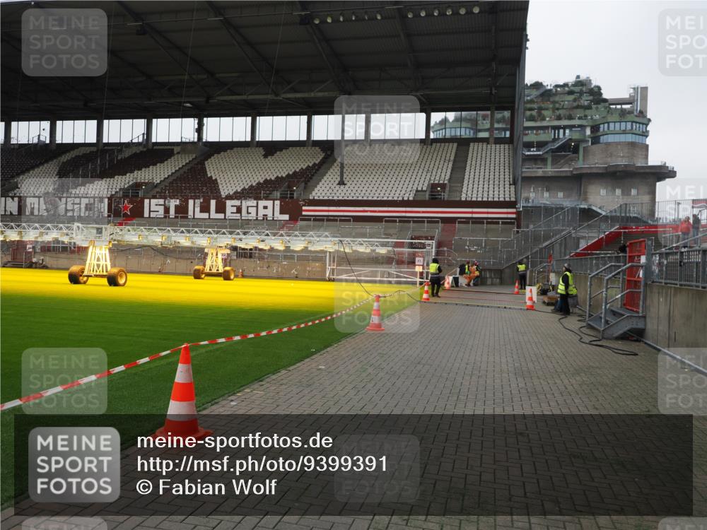 07.12.2025 - St. Pauli X-Mass-Run No. 15 Fabian Wolf http://msf.ph/oto/9399391 07.12.2025 10:59:48 Ziel 301, 306, 420, 4128 meine-sportfotos.de