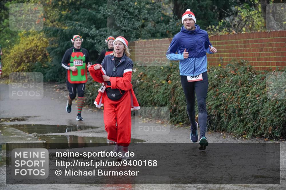 07.12.2025 - St. Pauli X-Mass-Run No. 15 Michael Burmester http://msf.ph/oto/9400168 07.12.2025 10:20:31 Laufen 3264 meine-sportfotos.de