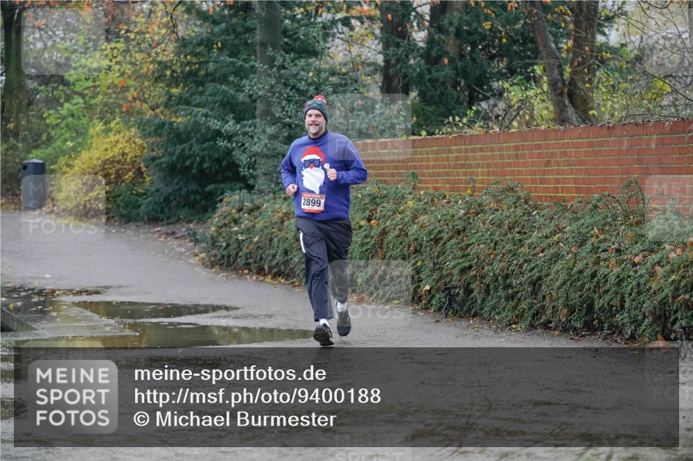 07.12.2025 - St. Pauli X-Mass-Run No. 15 Michael Burmester http://msf.ph/oto/9400188 07.12.2025 10:20:41 Laufen 2899 meine-sportfotos.de