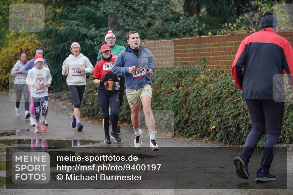 07.12.2025 - St. Pauli X-Mass-Run No. 15 Michael Burmester http://msf.ph/oto/9400197 07.12.2025 10:20:49 Laufen 1794, 3244, 3408, 2943, 2489 meine-sportfotos.de