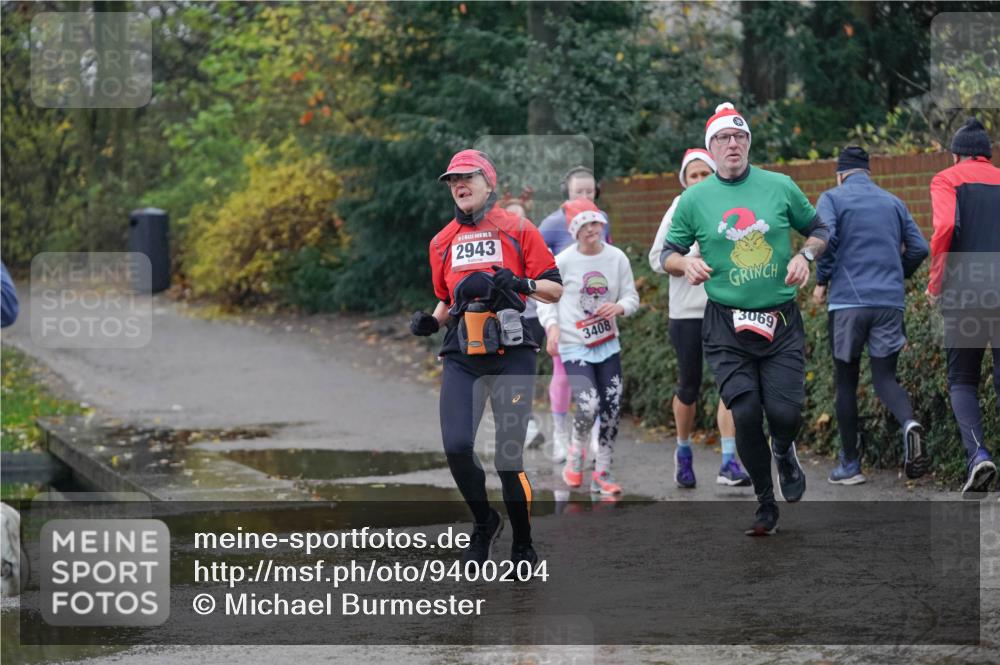 07.12.2025 - St. Pauli X-Mass-Run No. 15 Michael Burmester http://msf.ph/oto/9400204 07.12.2025 10:20:51 Laufen 2943, 3408, 3069 meine-sportfotos.de