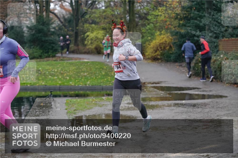 07.12.2025 - St. Pauli X-Mass-Run No. 15 Michael Burmester http://msf.ph/oto/9400220 07.12.2025 10:20:55 Laufen 1794 meine-sportfotos.de