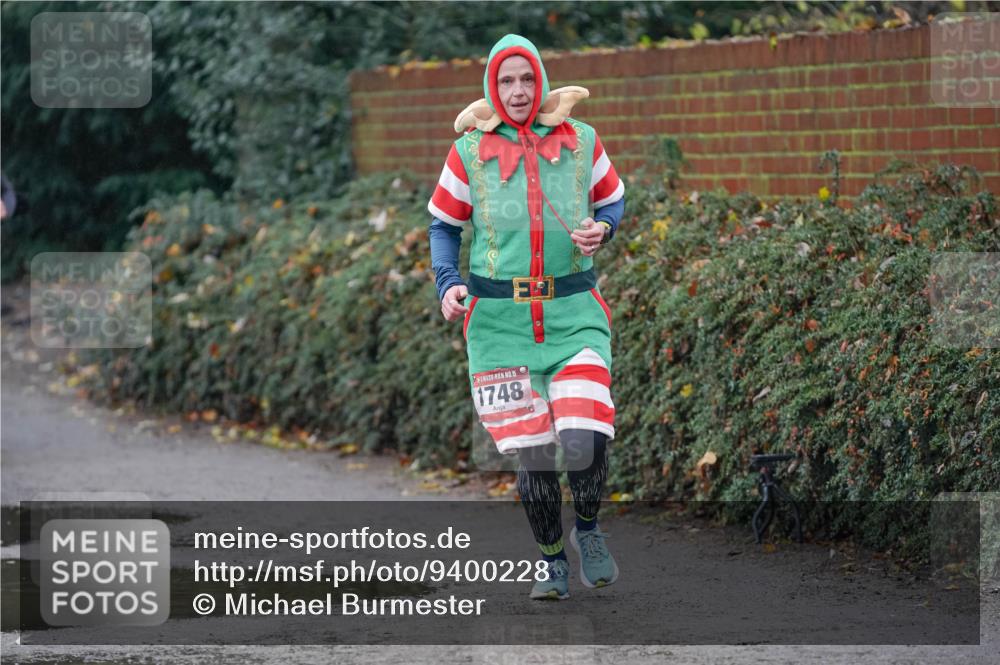 07.12.2025 - St. Pauli X-Mass-Run No. 15 Michael Burmester http://msf.ph/oto/9400228 07.12.2025 10:21:04 Laufen 15, 1748 meine-sportfotos.de