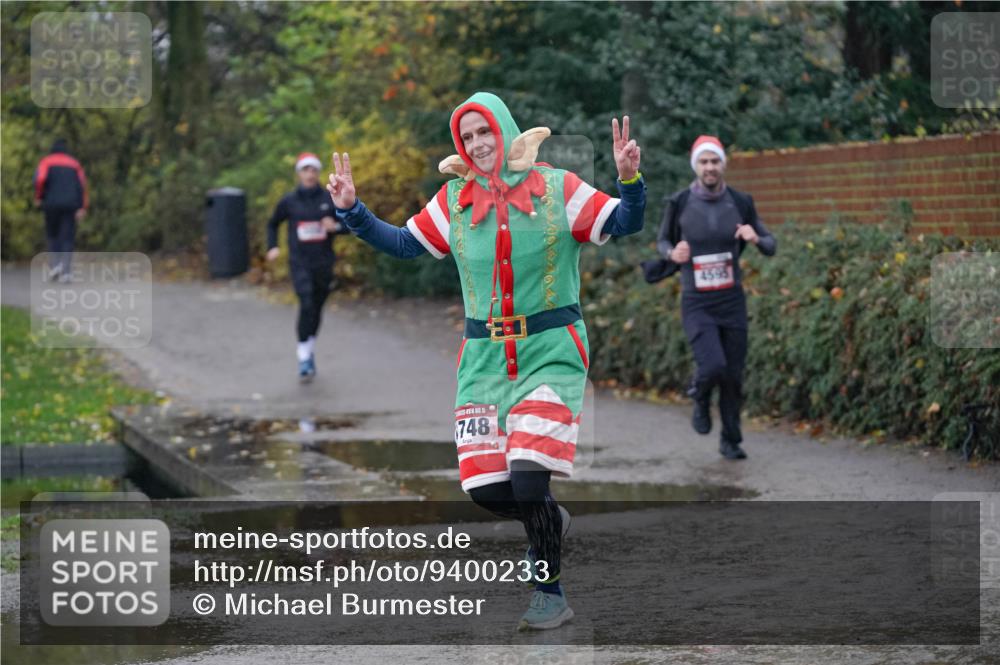 07.12.2025 - St. Pauli X-Mass-Run No. 15 Michael Burmester http://msf.ph/oto/9400233 07.12.2025 10:21:05 Laufen 15, 748, 4595 meine-sportfotos.de