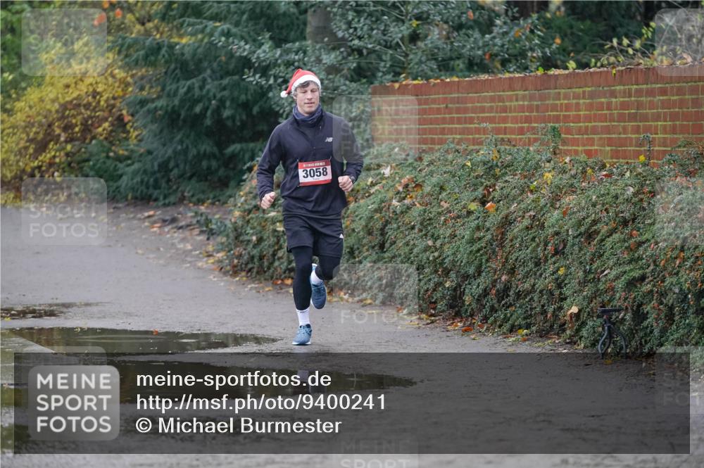 07.12.2025 - St. Pauli X-Mass-Run No. 15 Michael Burmester http://msf.ph/oto/9400241 07.12.2025 10:21:08 Laufen 3058 meine-sportfotos.de