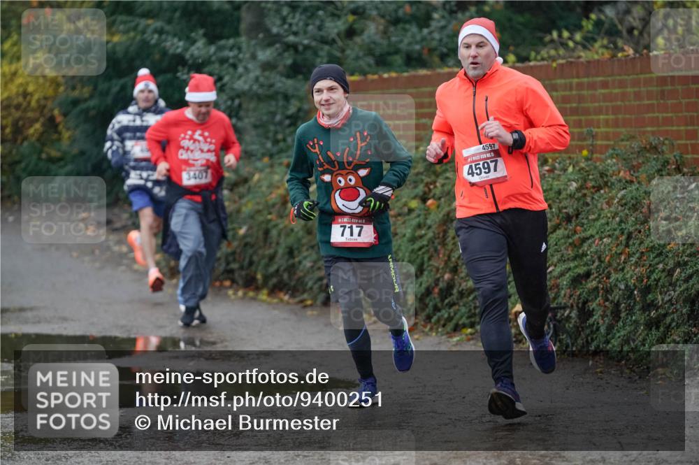 07.12.2025 - St. Pauli X-Mass-Run No. 15 Michael Burmester http://msf.ph/oto/9400251 07.12.2025 10:21:15 Laufen 3407, 5, 717, 4597, 15, 4597 meine-sportfotos.de