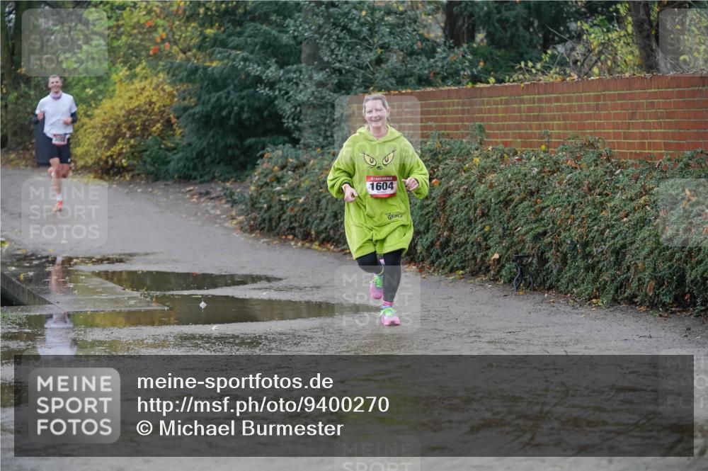 07.12.2025 - St. Pauli X-Mass-Run No. 15 Michael Burmester http://msf.ph/oto/9400270 07.12.2025 10:21:20 Laufen 5, 1604 meine-sportfotos.de