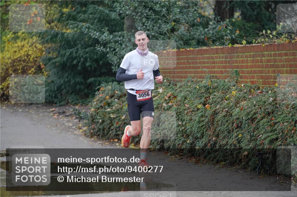 07.12.2025 - St. Pauli X-Mass-Run No. 15 Michael Burmester http://msf.ph/oto/9400277 07.12.2025 10:21:23 Laufen 3056 meine-sportfotos.de