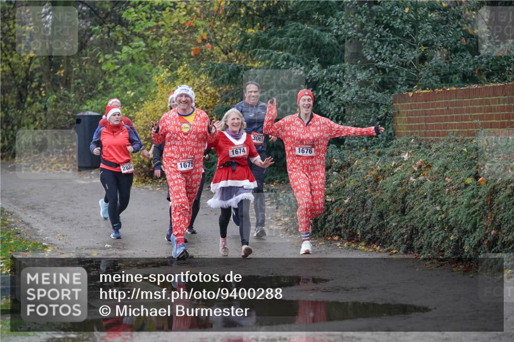 07.12.2025 - St. Pauli X-Mass-Run No. 15 Michael Burmester http://msf.ph/oto/9400288 07.12.2025 10:21:30 Laufen 10, 3061, 2827, 1674, 1675, 1676 meine-sportfotos.de