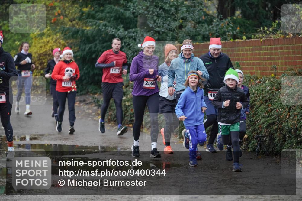 07.12.2025 - St. Pauli X-Mass-Run No. 15 Michael Burmester http://msf.ph/oto/9400344 07.12.2025 10:21:53 Laufen 8, 1651, 1417, 2559, 8, 48 meine-sportfotos.de