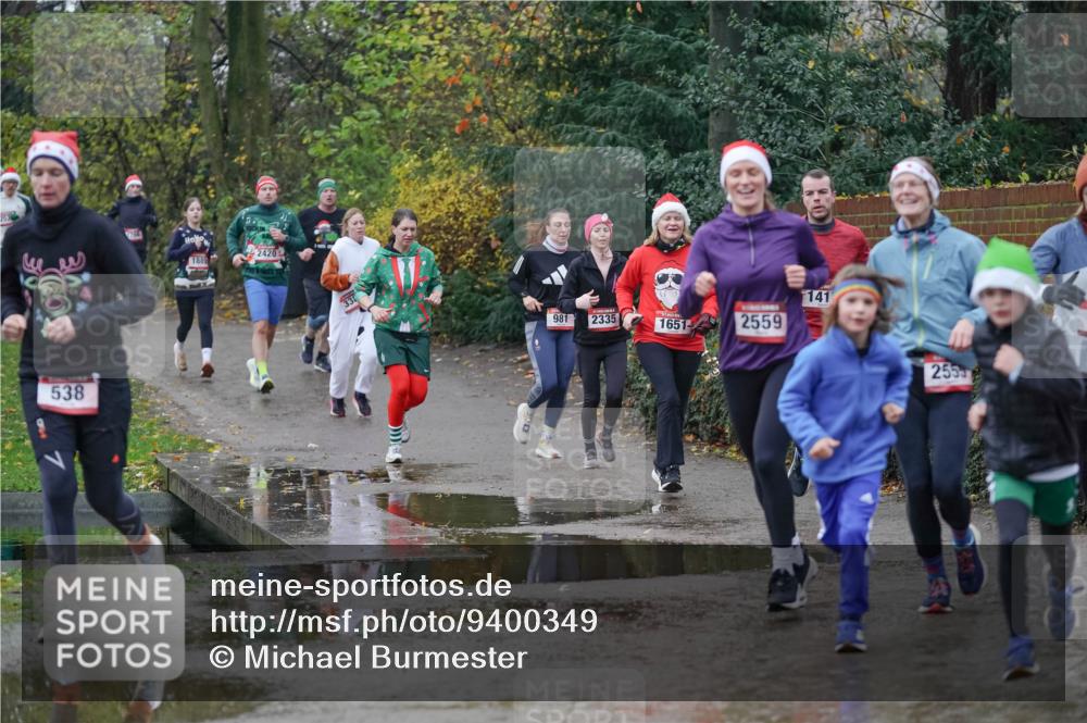 07.12.2025 - St. Pauli X-Mass-Run No. 15 Michael Burmester http://msf.ph/oto/9400349 07.12.2025 10:21:55 Laufen 538, 1889, 2420, 33, 981, 2335, 1651, 2559, 0, 141, 255 meine-sportfotos.de