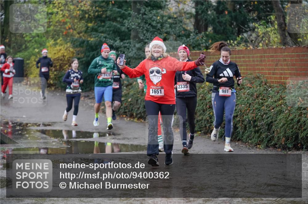 07.12.2025 - St. Pauli X-Mass-Run No. 15 Michael Burmester http://msf.ph/oto/9400362 07.12.2025 10:21:58 Laufen 2420, 1651, 2335, 981 meine-sportfotos.de