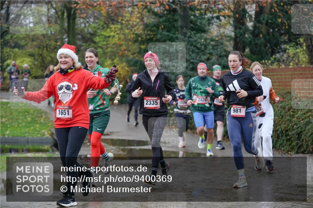 07.12.2025 - St. Pauli X-Mass-Run No. 15 Michael Burmester http://msf.ph/oto/9400369 07.12.2025 10:22:00 Laufen 15, 1651, 15, 2335, 2420, 981, 682 meine-sportfotos.de