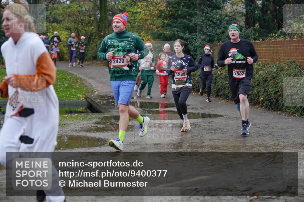 07.12.2025 - St. Pauli X-Mass-Run No. 15 Michael Burmester http://msf.ph/oto/9400377 07.12.2025 10:22:02 Laufen 2420, 2524, 252, 1889, 1266, 2507 meine-sportfotos.de