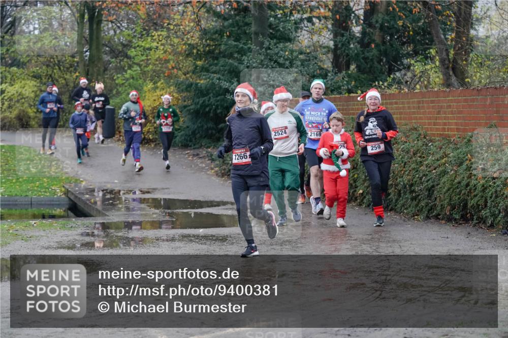07.12.2025 - St. Pauli X-Mass-Run No. 15 Michael Burmester http://msf.ph/oto/9400381 07.12.2025 10:22:06 Laufen 1255, 1266, 2524, 2169, 25, 259 meine-sportfotos.de